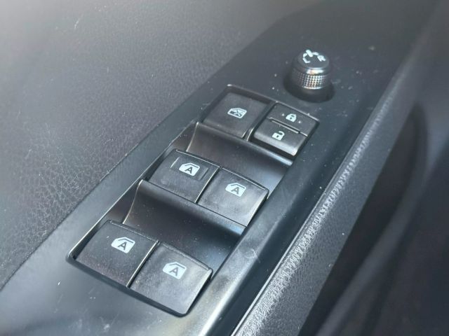 Vehicle image 11 of 43