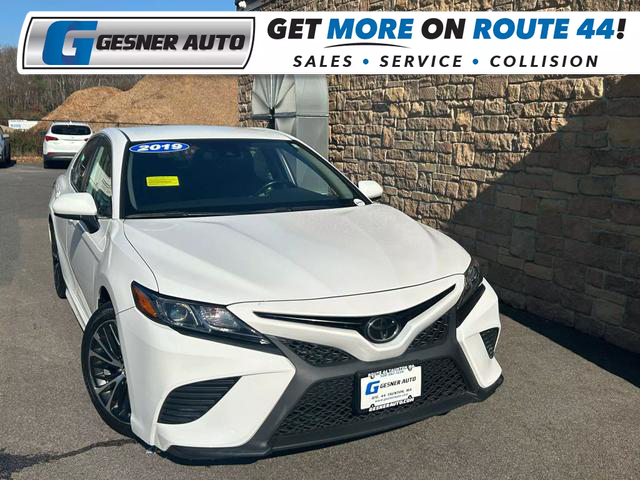 Vehicle image 4 of 43