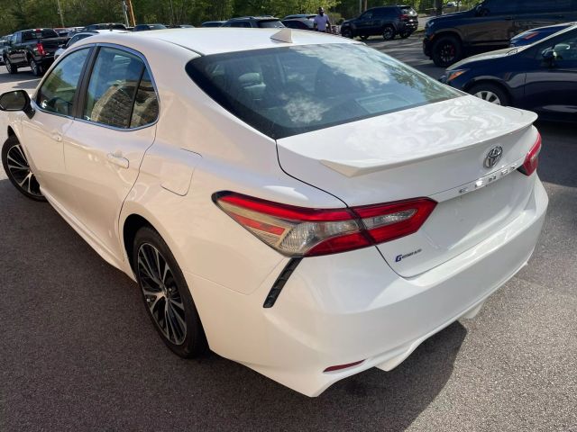 Vehicle image 6 of 43