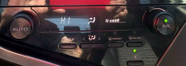 Vehicle image 17 of 43