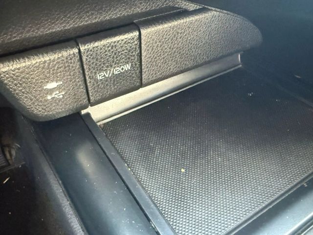Vehicle image 22 of 43