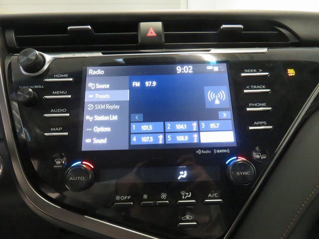 Vehicle image 22 of 40