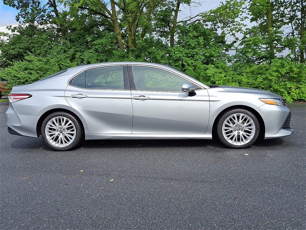 Vehicle image 4 of 41