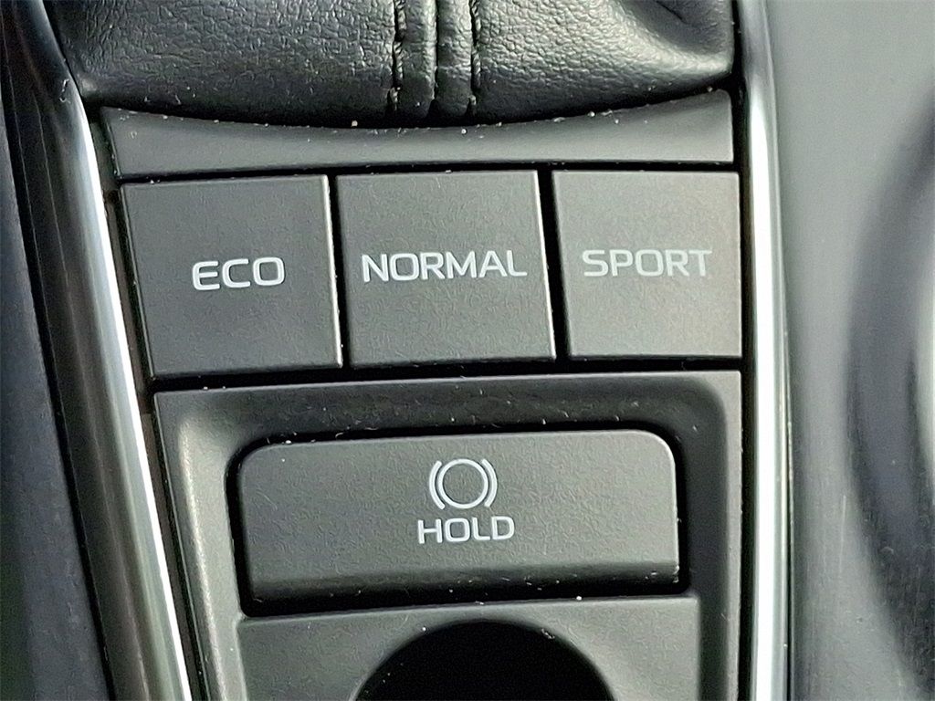 Vehicle image 26 of 41