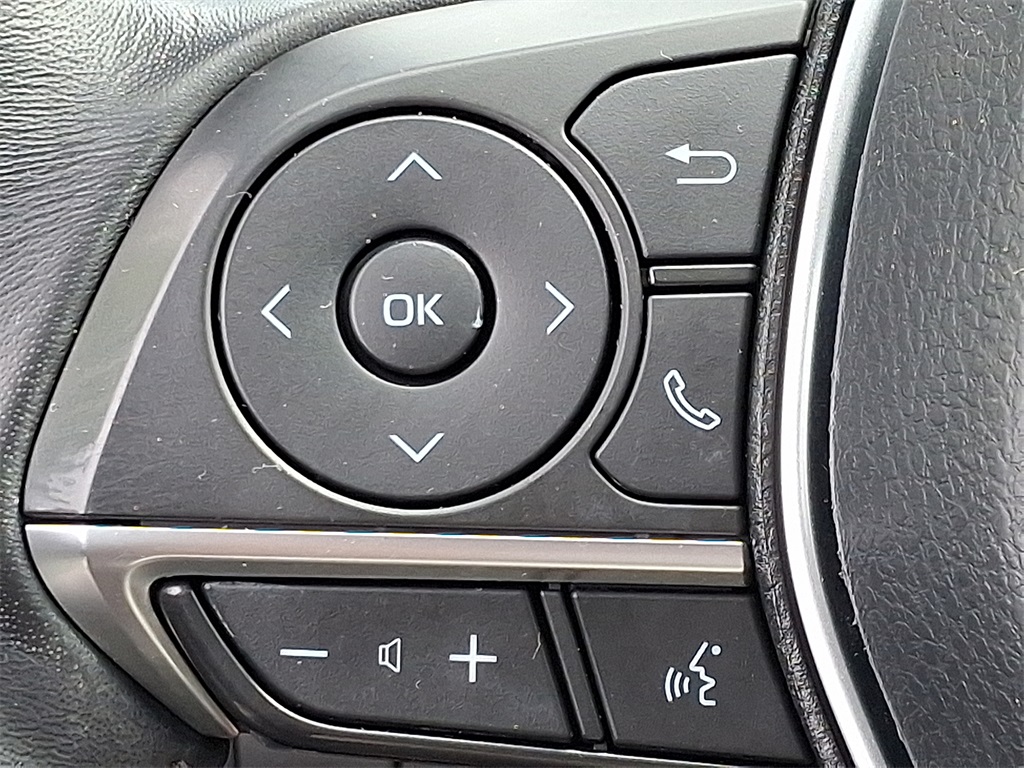 Vehicle image 22 of 41