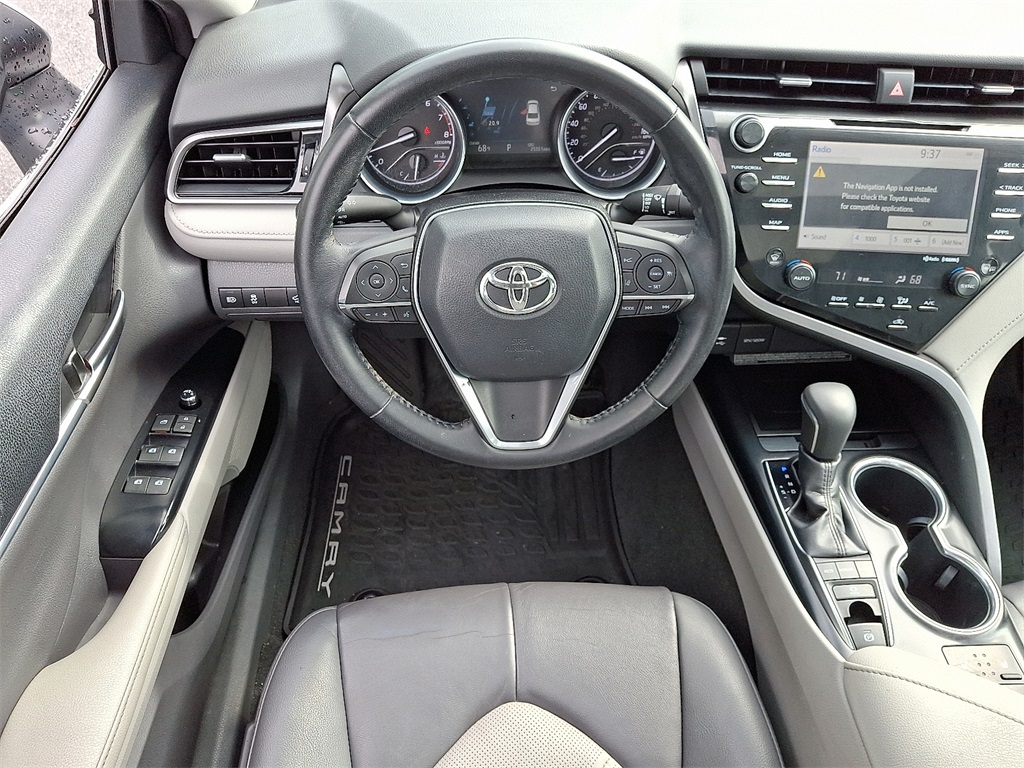 Vehicle image 11 of 41
