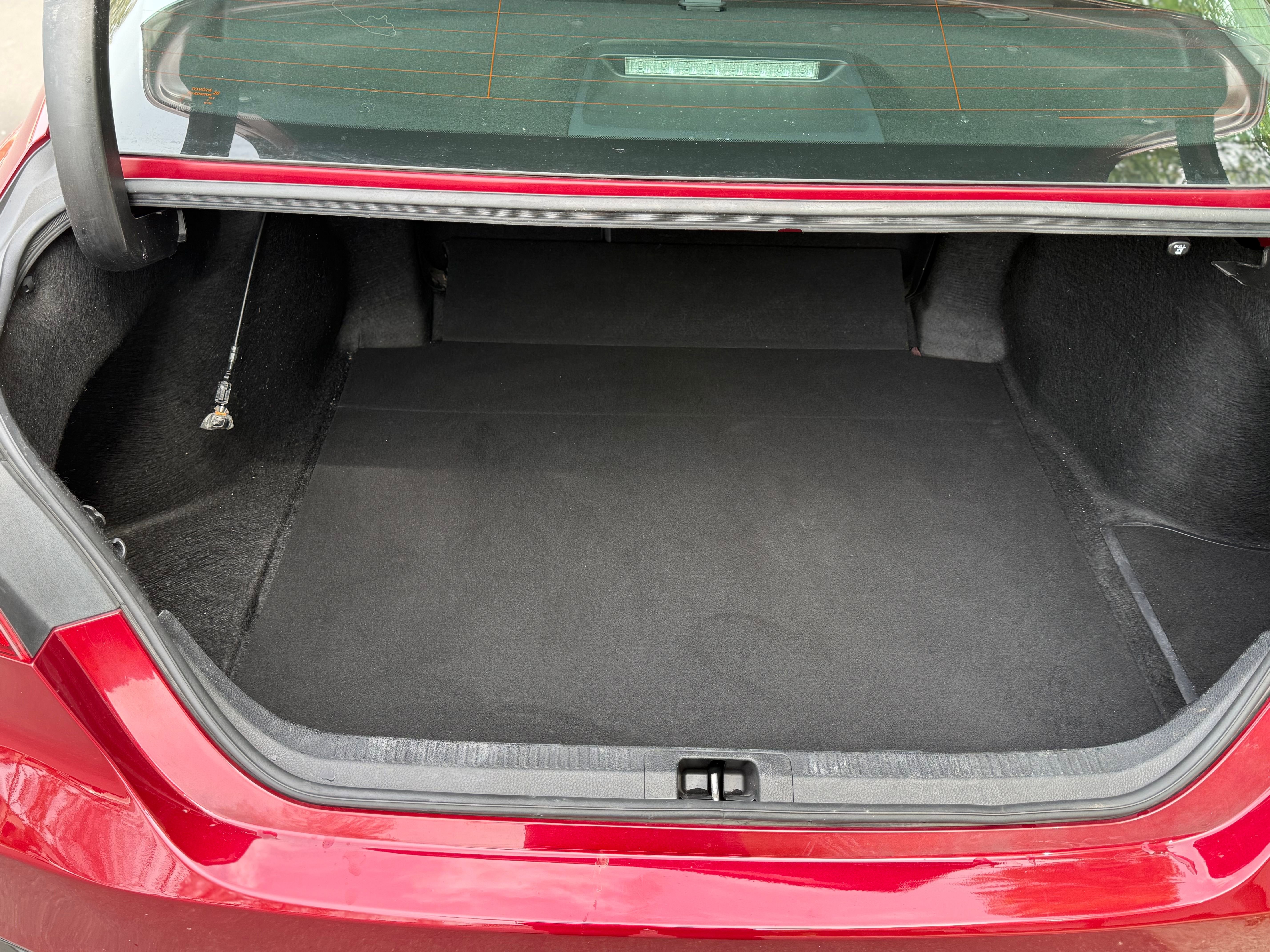 Vehicle image 9 of 17
