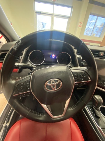 Vehicle image 13 of 24