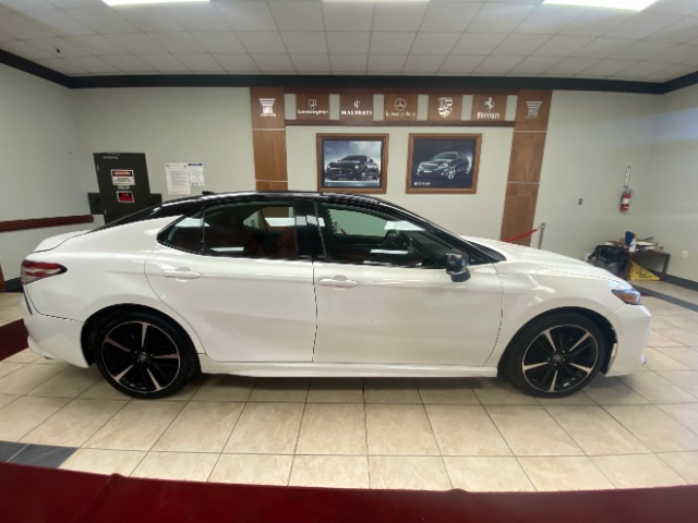 Vehicle image 4 of 24