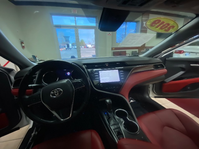 Vehicle image 18 of 24