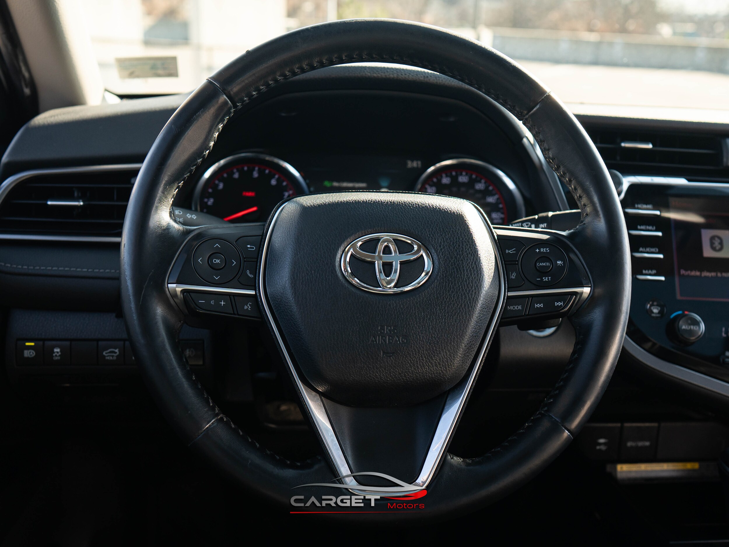 Vehicle image 22 of 43