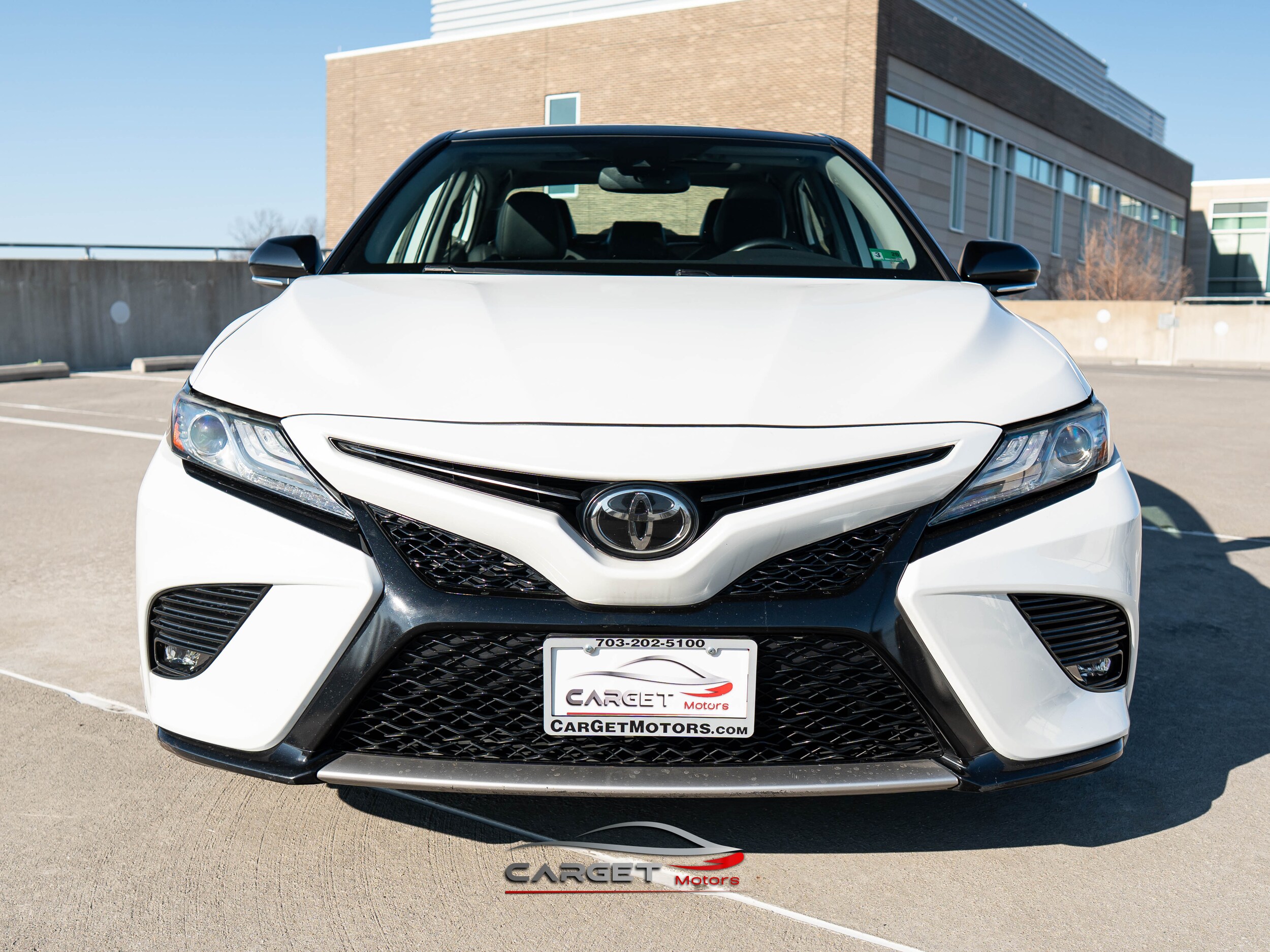 Vehicle image 4 of 43