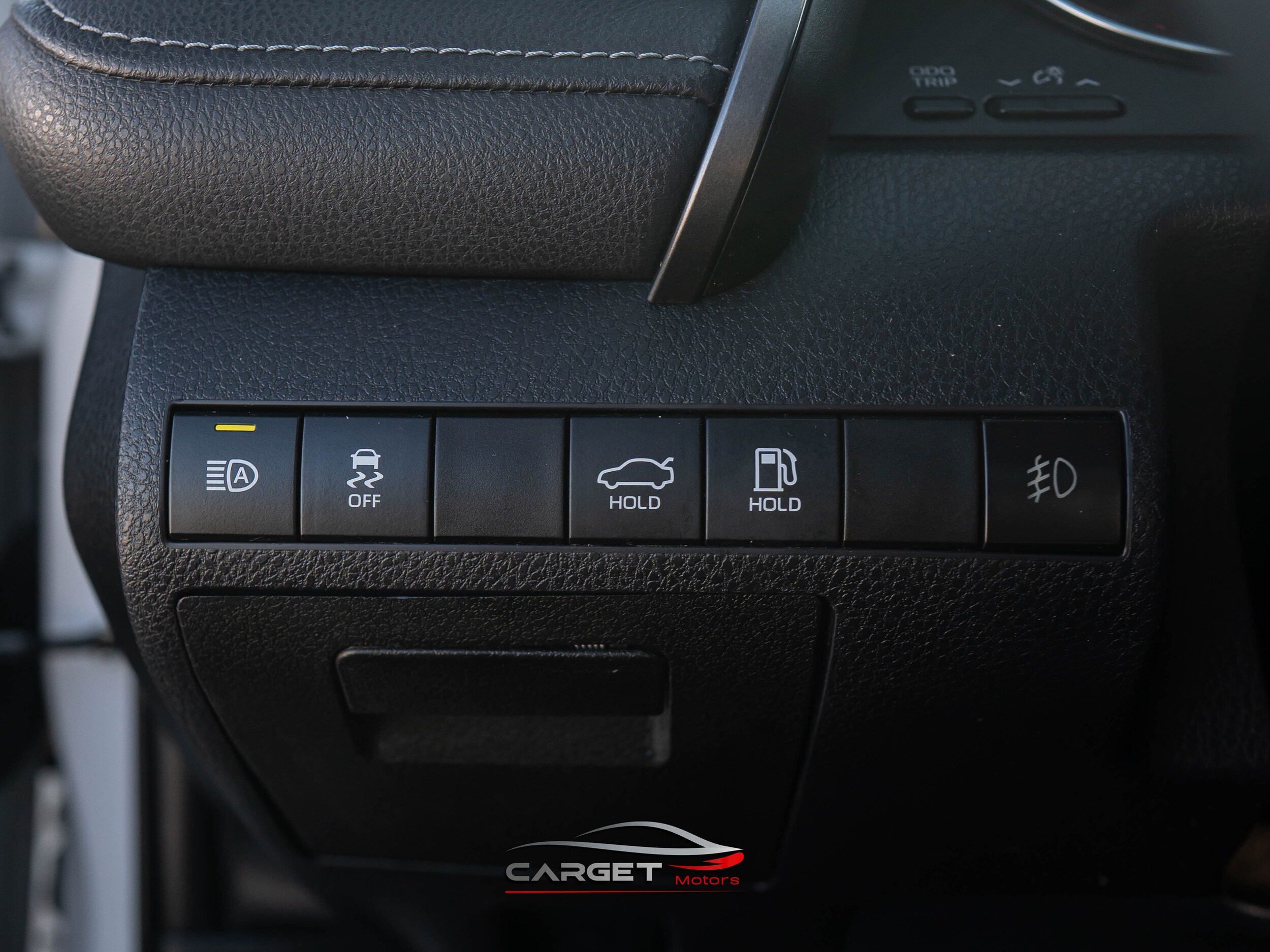Vehicle image 31 of 43