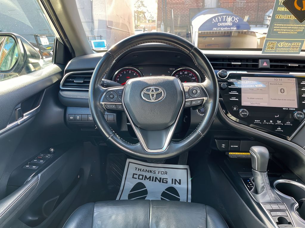 Vehicle image 20 of 39