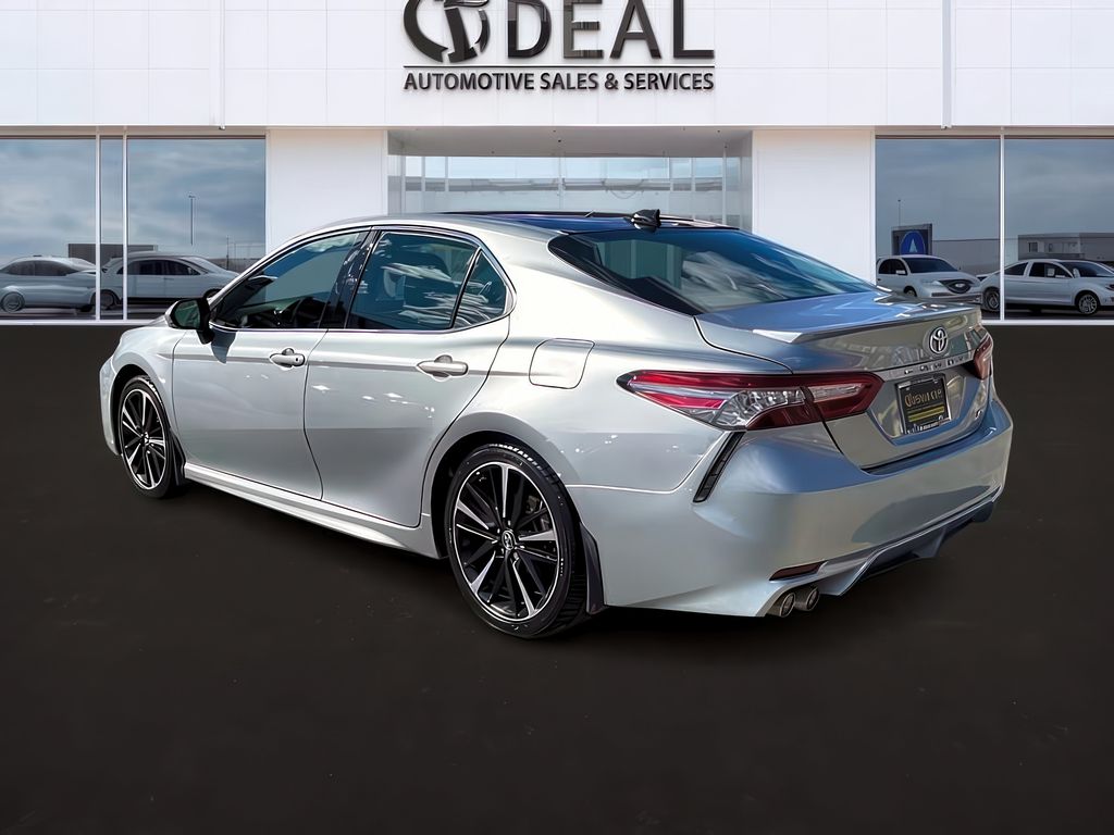 Vehicle image 13 of 39