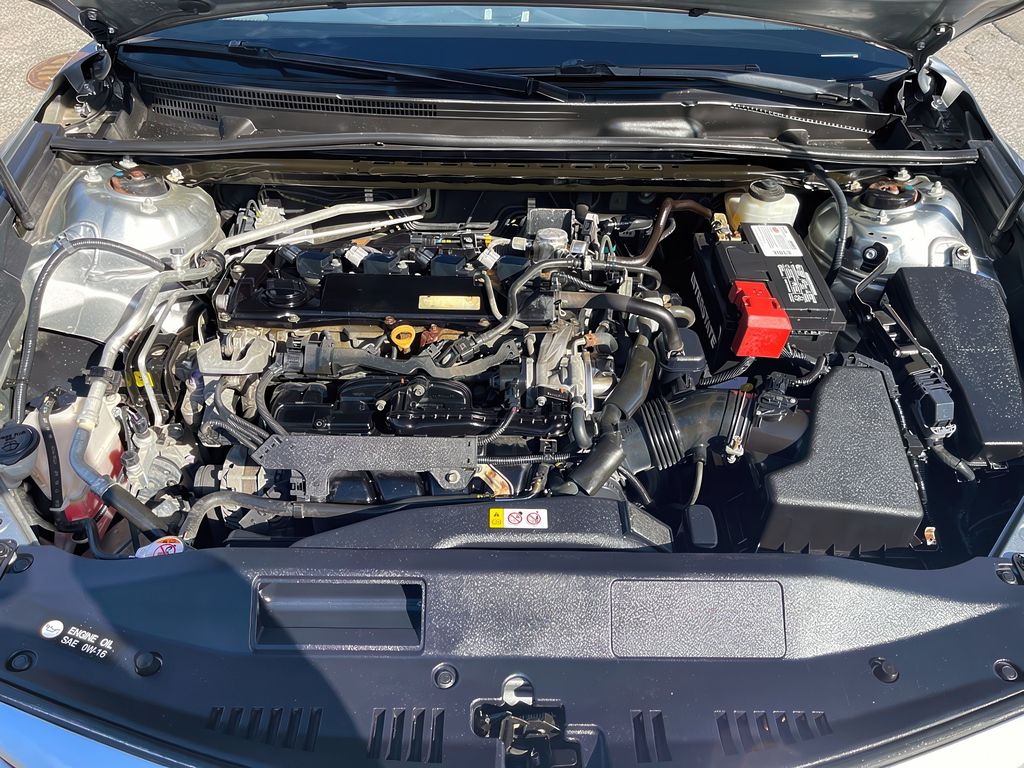 Vehicle image 28 of 39