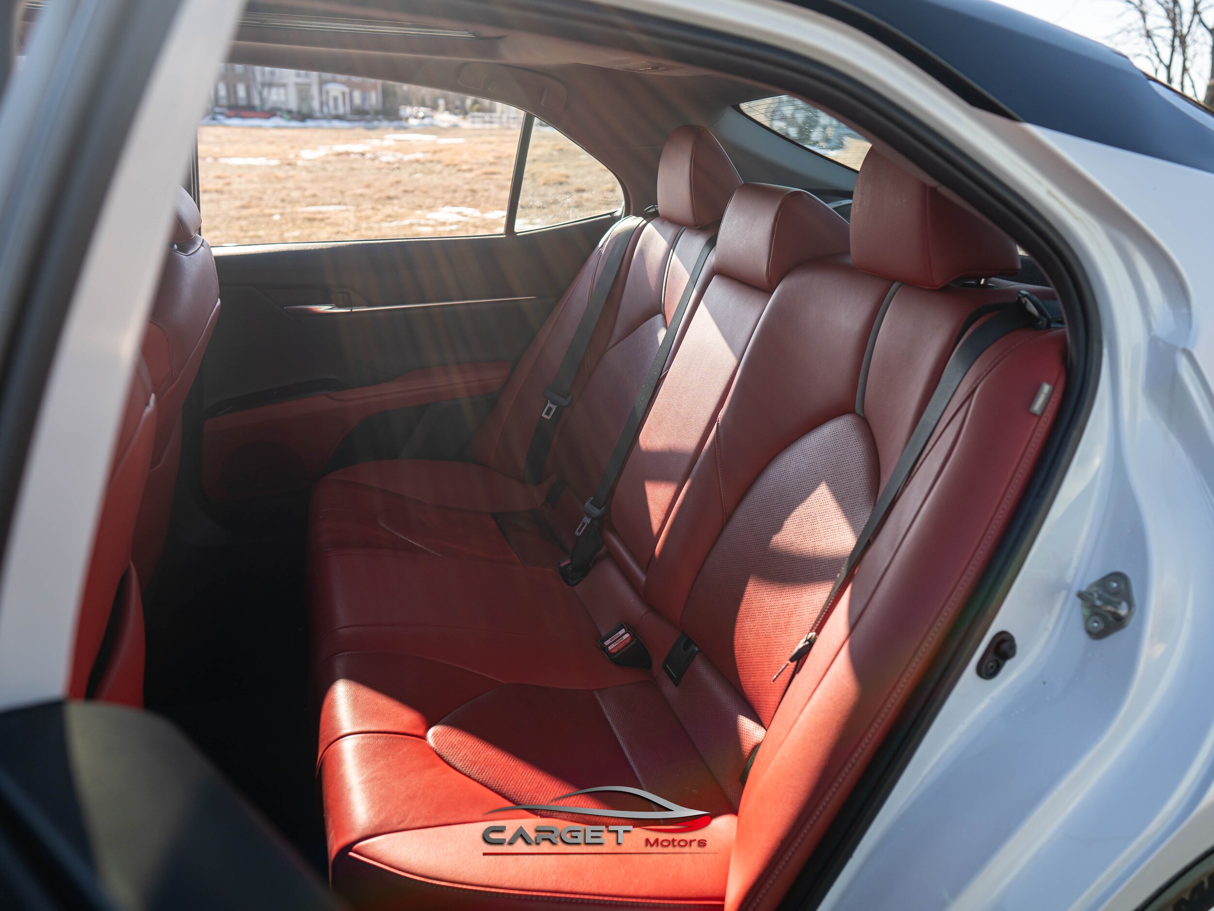 Vehicle image 18 of 46