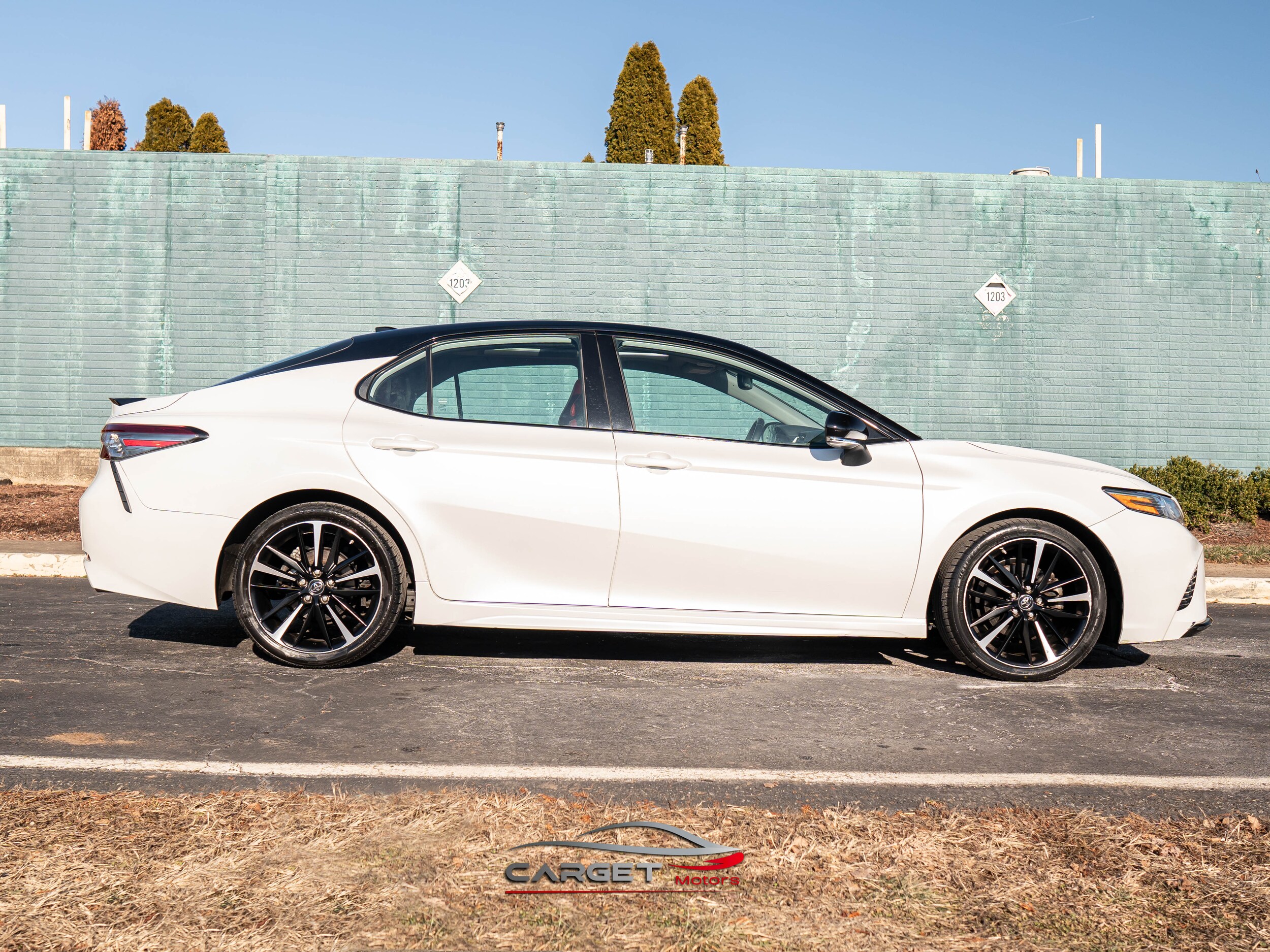 Vehicle image 6 of 46