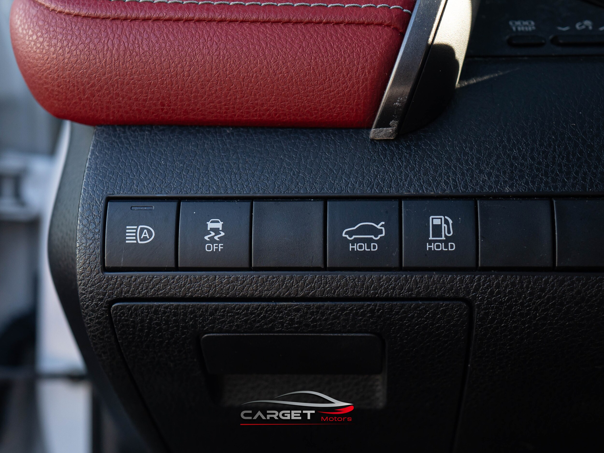 Vehicle image 34 of 46
