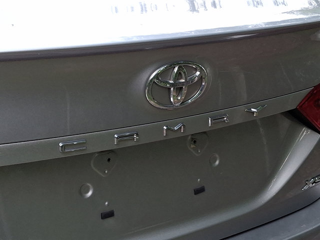 Vehicle image 4 of 8