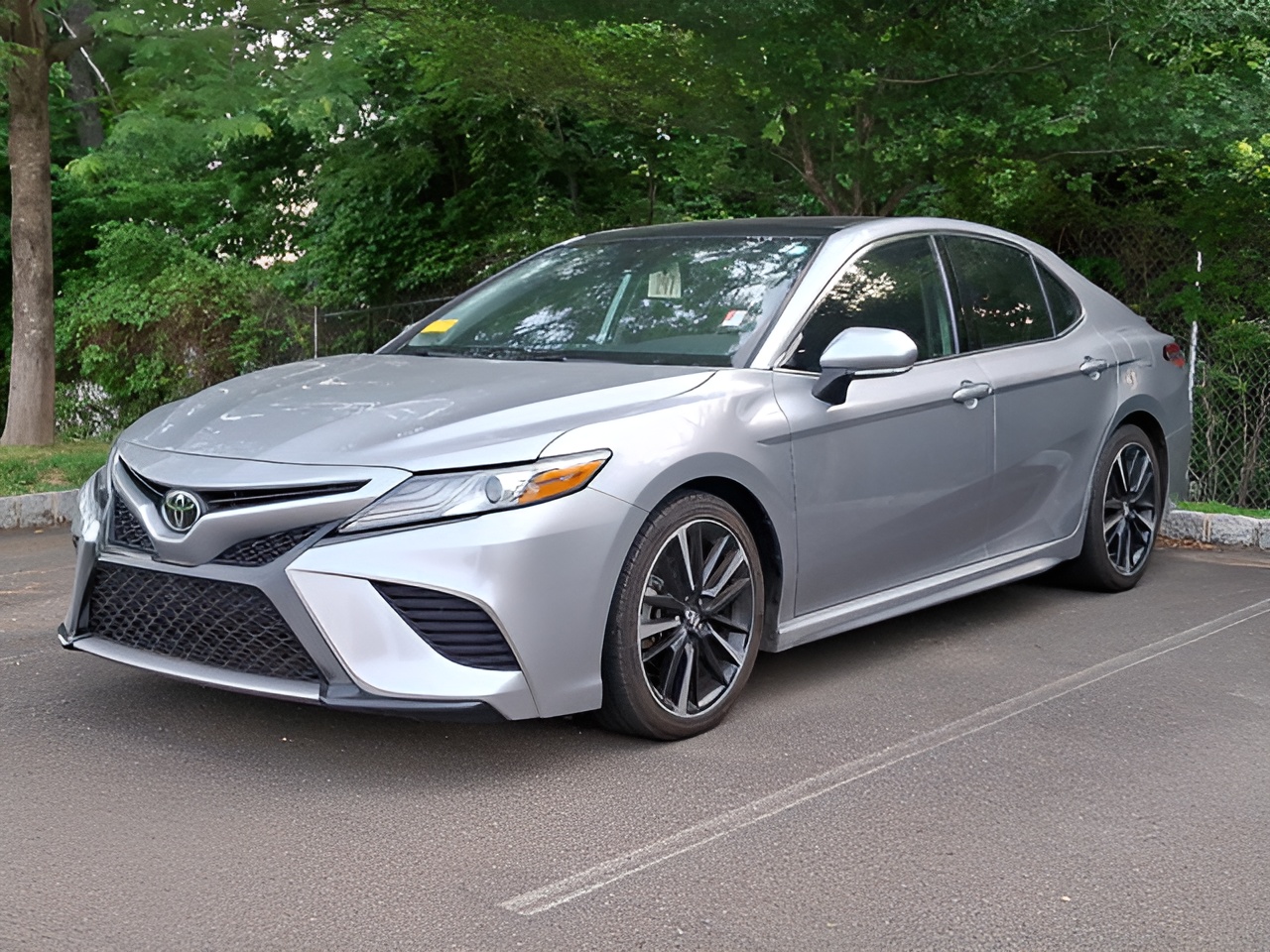 Vehicle image 6 of 8