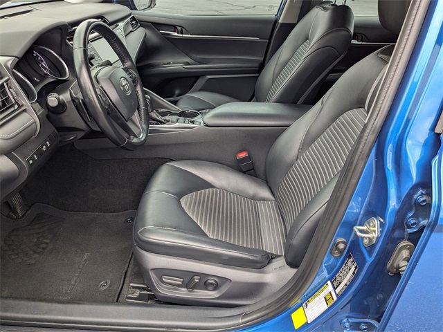 Vehicle image 15 of 40