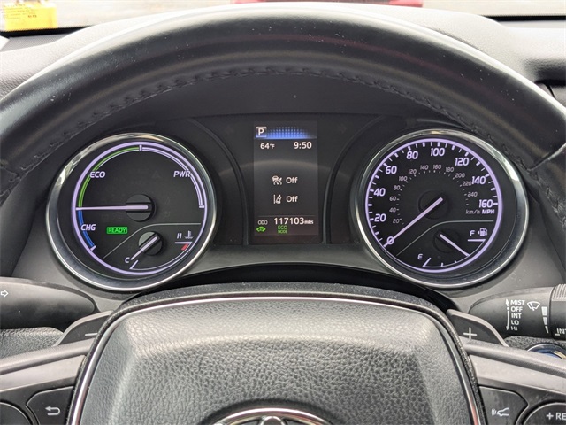 Vehicle image 21 of 40
