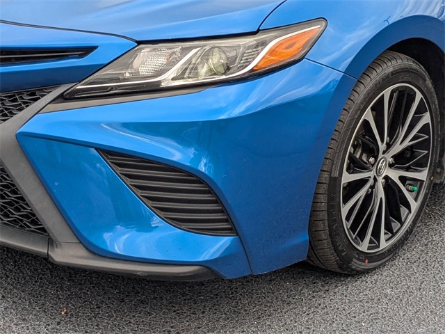 Vehicle image 9 of 40