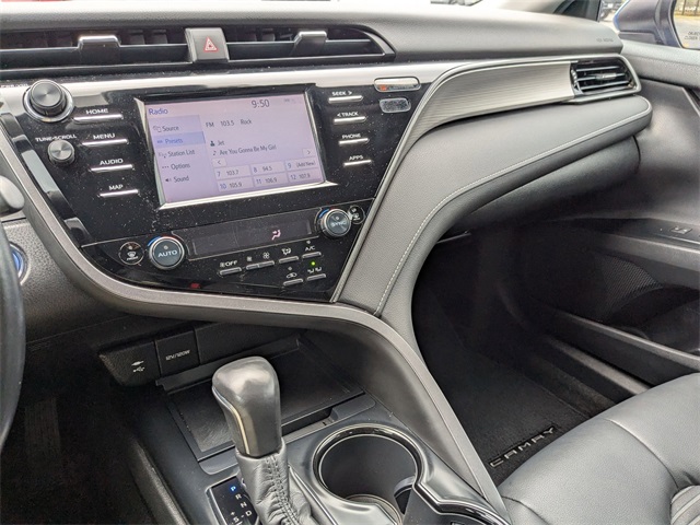Vehicle image 23 of 40