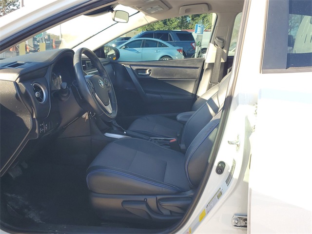 Vehicle image 20 of 30