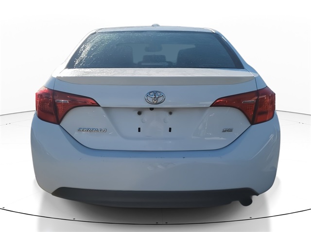 Vehicle image 4 of 30
