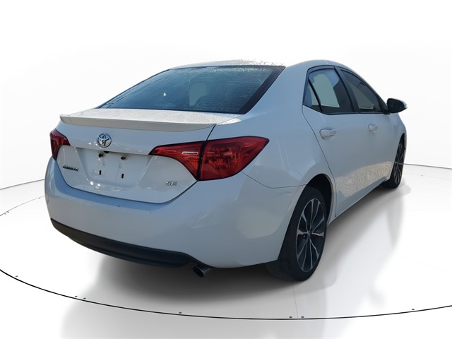 Vehicle image 2 of 30