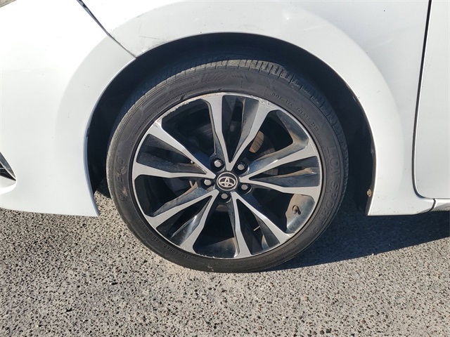 Vehicle image 7 of 30