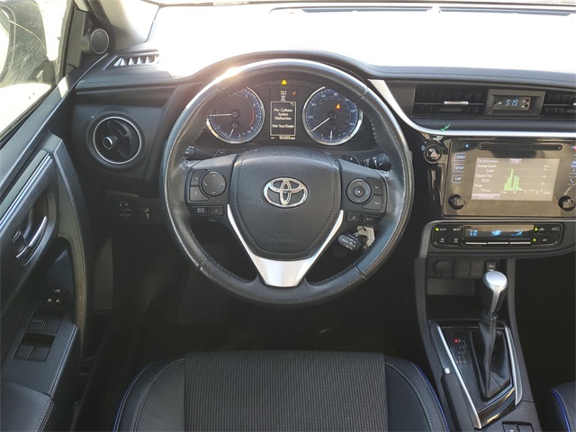 Vehicle image 17 of 30