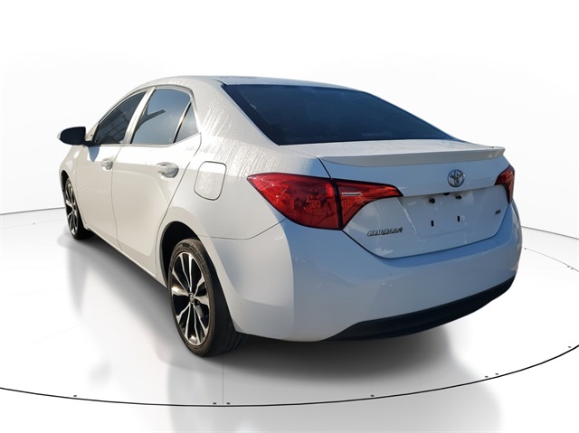 Vehicle image 6 of 30
