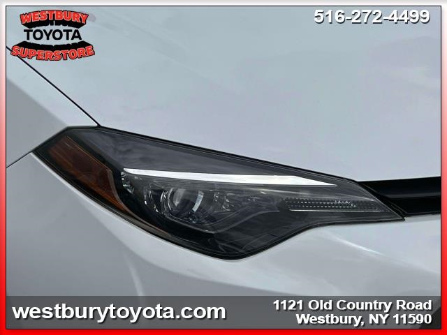 Vehicle image 12 of 34