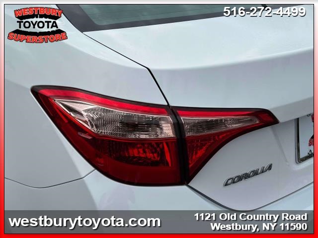 Vehicle image 13 of 34