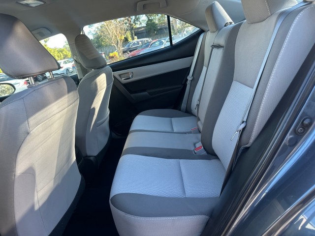 Vehicle image 9 of 18