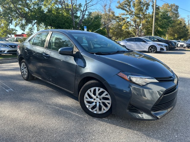 Vehicle image 7 of 18