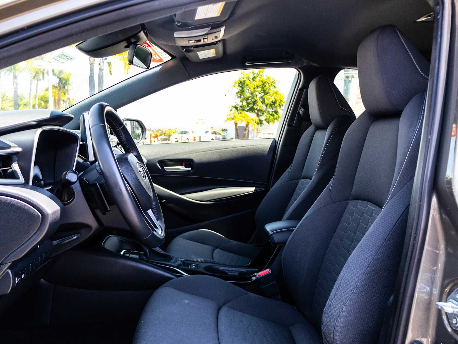 Vehicle image 14 of 38