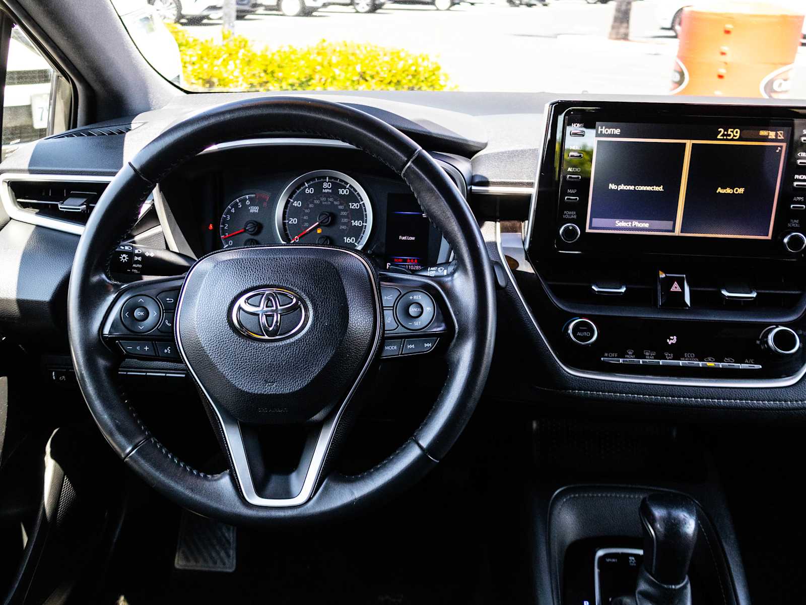 Vehicle image 23 of 38