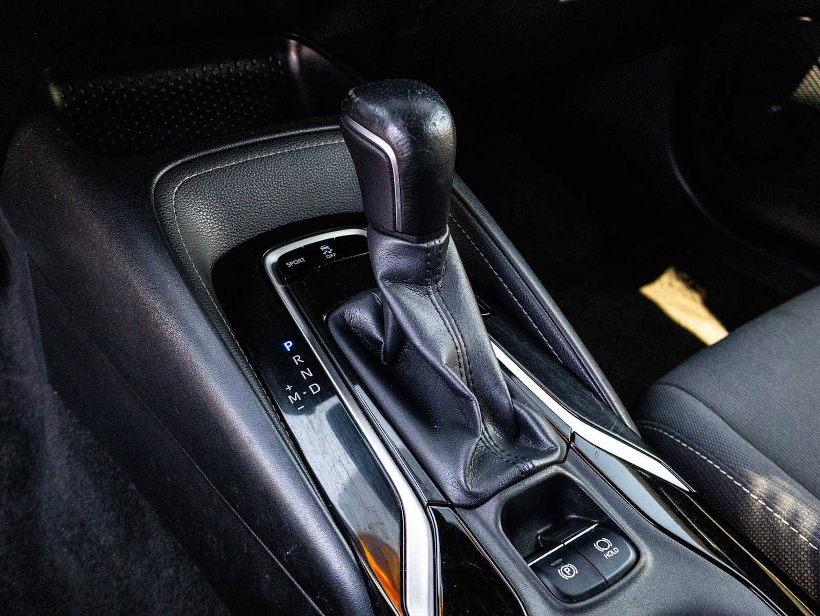 Vehicle image 26 of 38