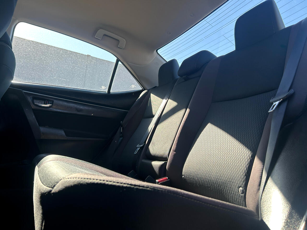 Vehicle image 9 of 14