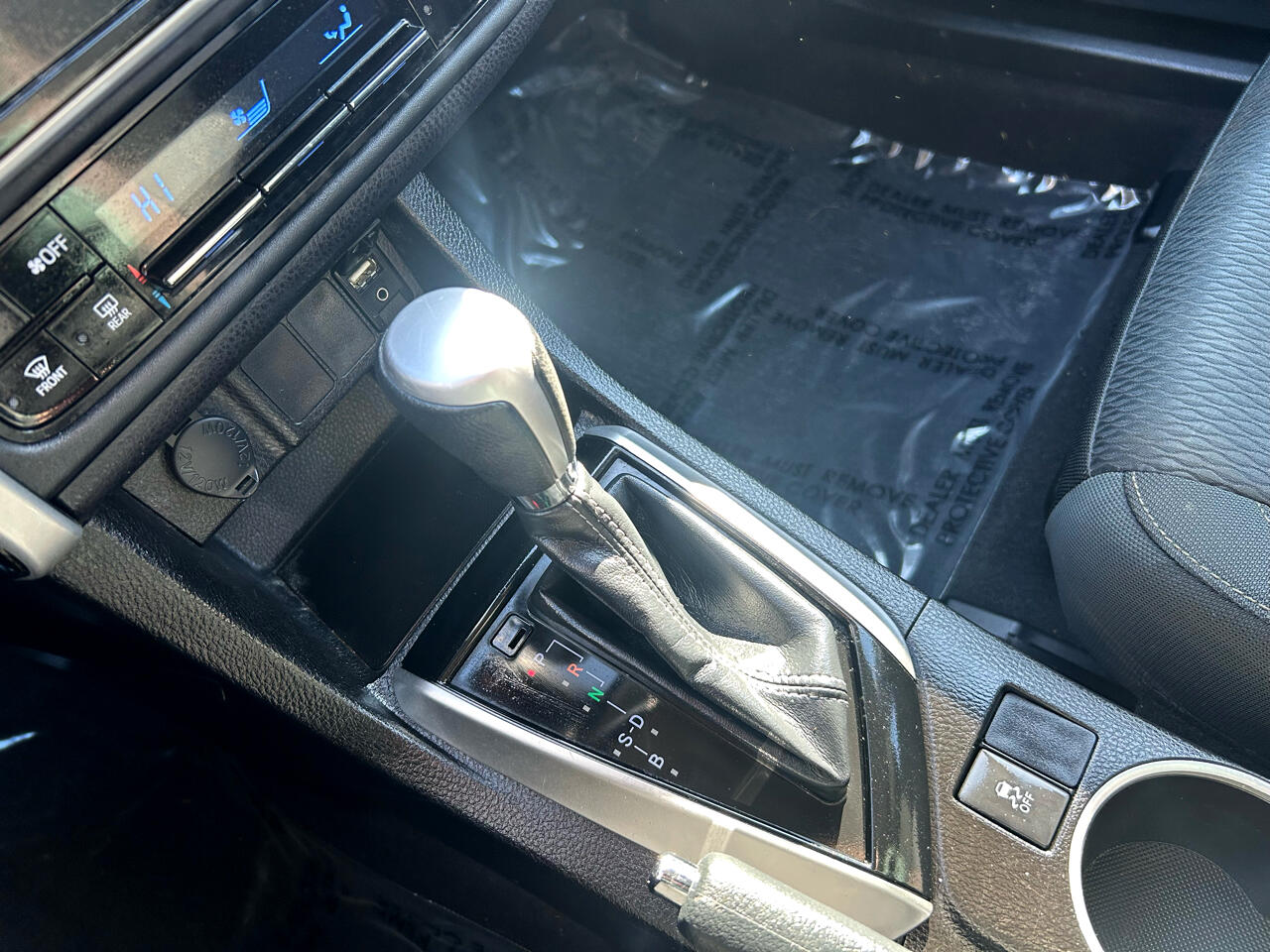 Vehicle image 13 of 14