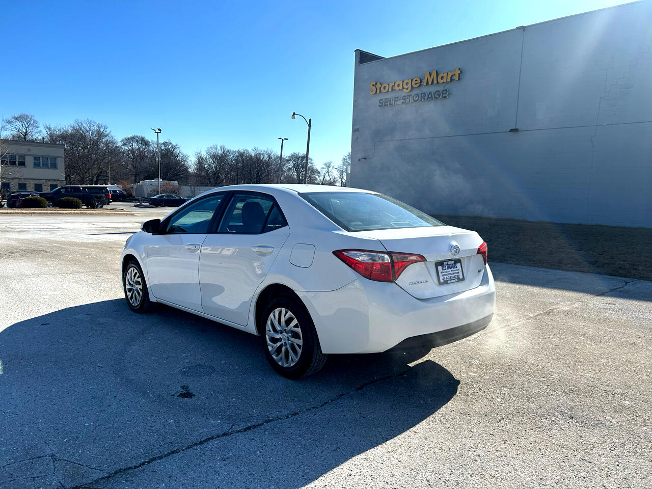 Vehicle image 6 of 14