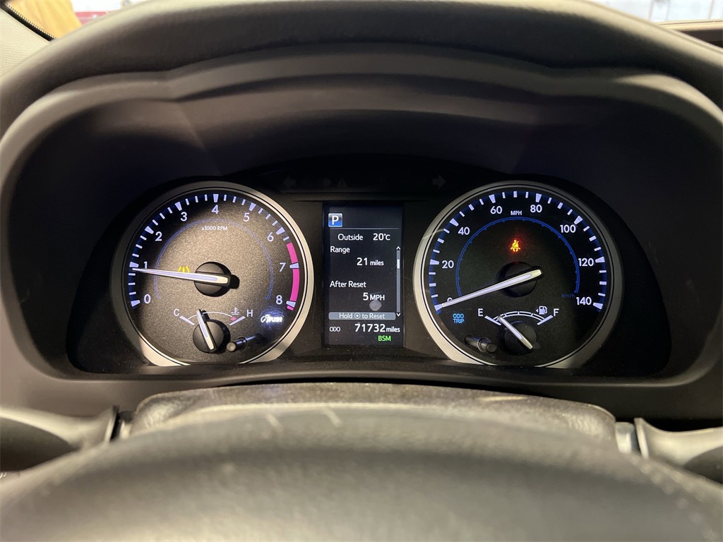 Vehicle image 12 of 32