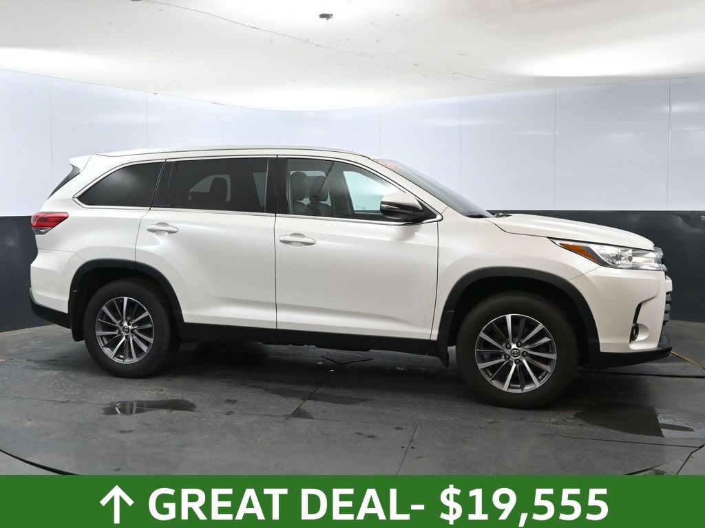 Vehicle image 13 of 78