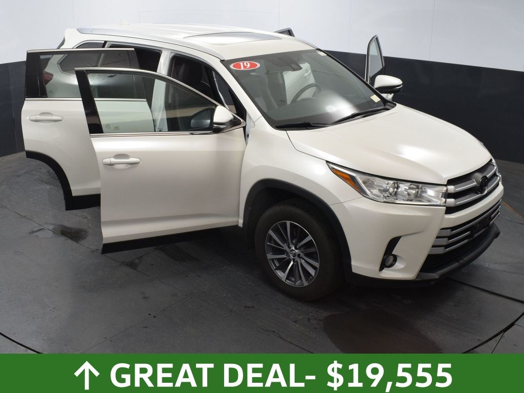 Vehicle image 18 of 78