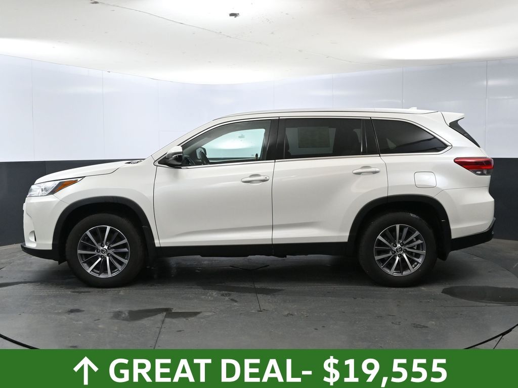 Vehicle image 47 of 78