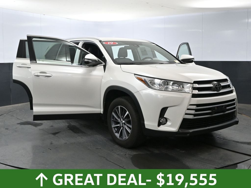 Vehicle image 16 of 78
